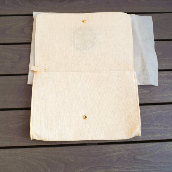 GIORGIO ARMANI BEAUTY Pouch NEW - Picture 2 of 5